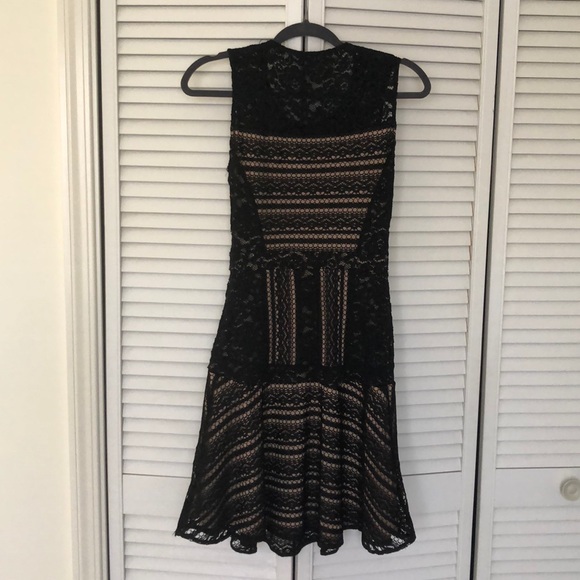 BCBG Maxazria lace dress - Picture 4 of 5